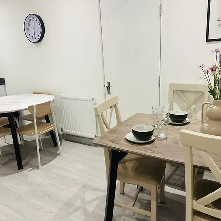 Guest house Ridgeways Premium House 3*