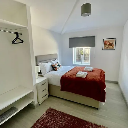 Ridgeways Premium House Bristol
