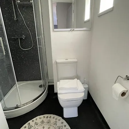 Ridgeways Premium House Guest house Bristol