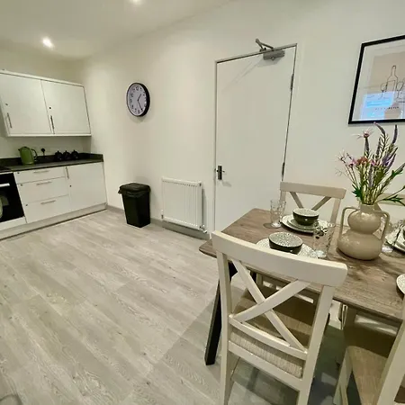 Ridgeways Premium House Guest house Bristol